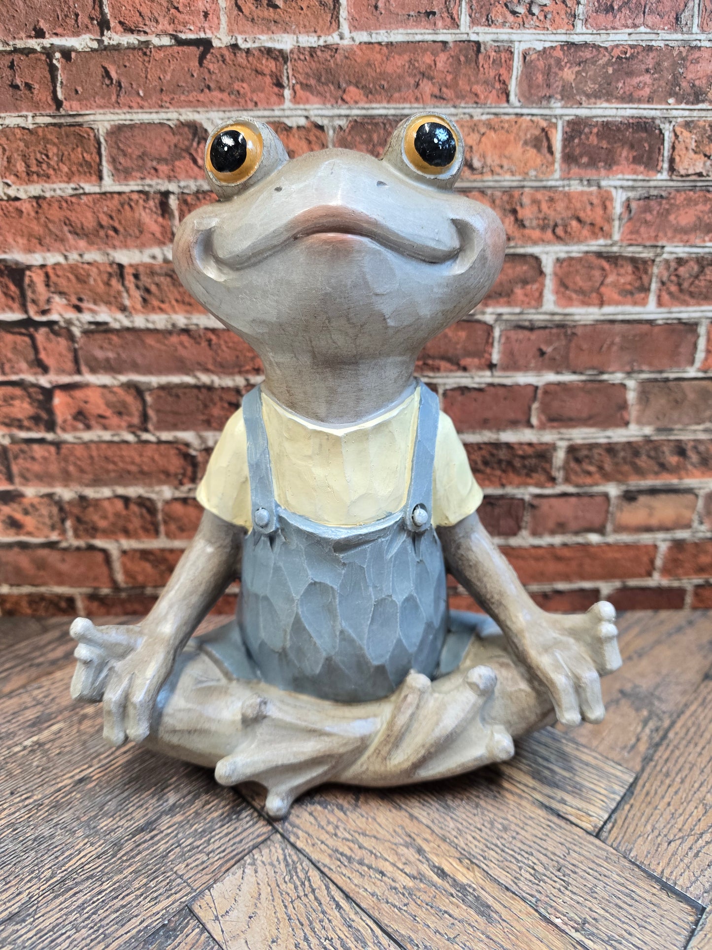 Yoga Frog Figure