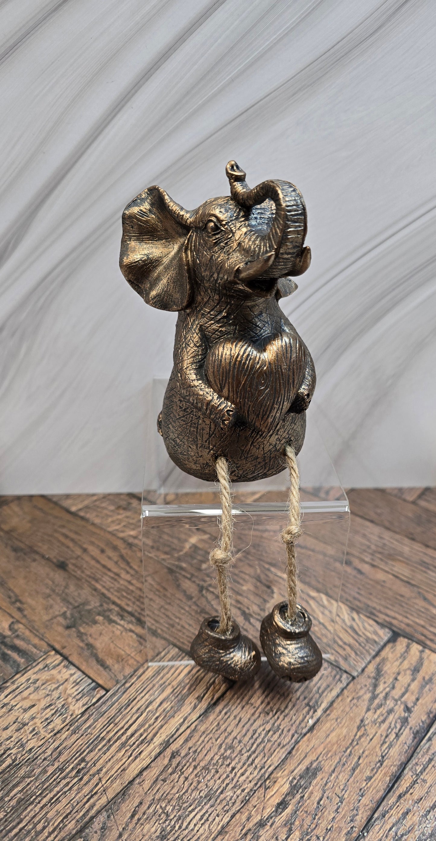 Dangling Leg Elephant
