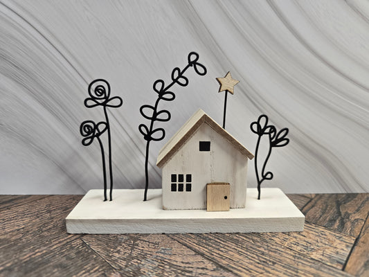Wooden Deco House with star