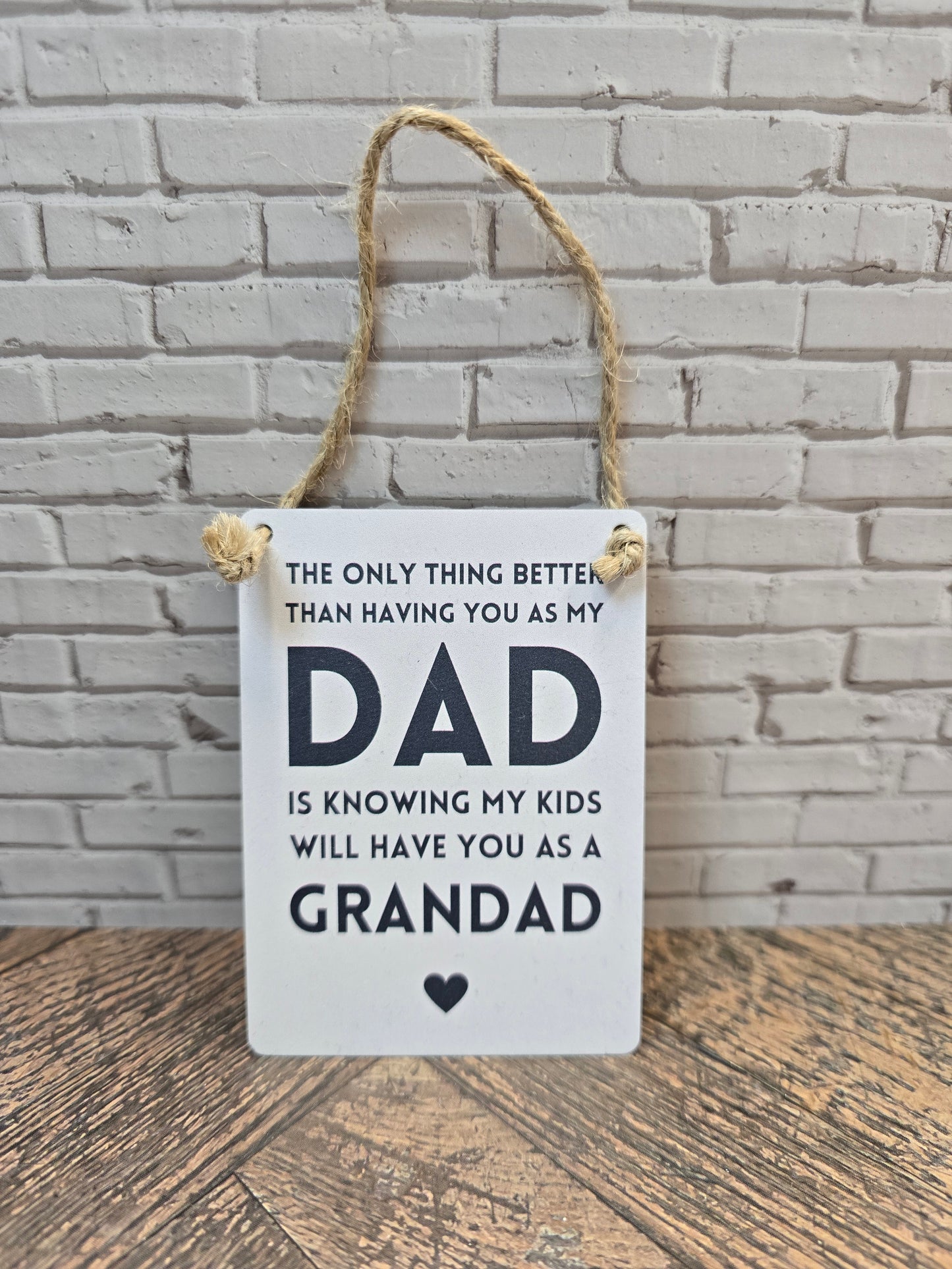 Mini metal Dad sentiment sign