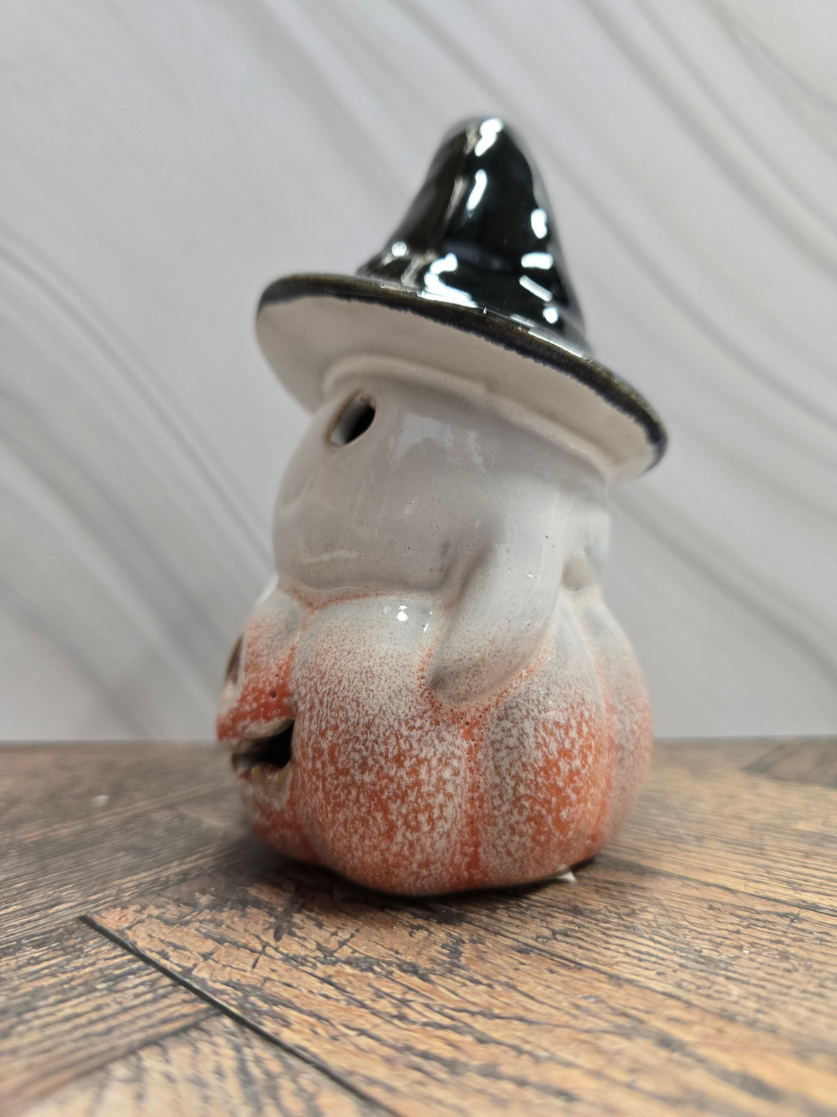 LED Medium Ghost